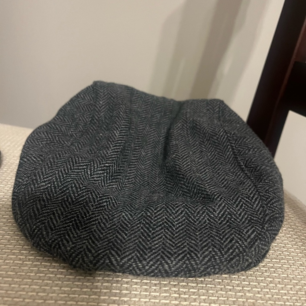 Two Gap Newspaper Gray Herringbone Hat